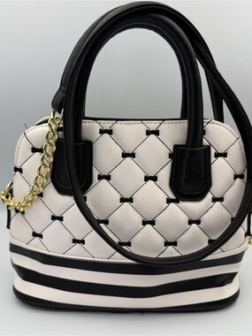 Women's Black & Cream Quilted Satchel Handbag